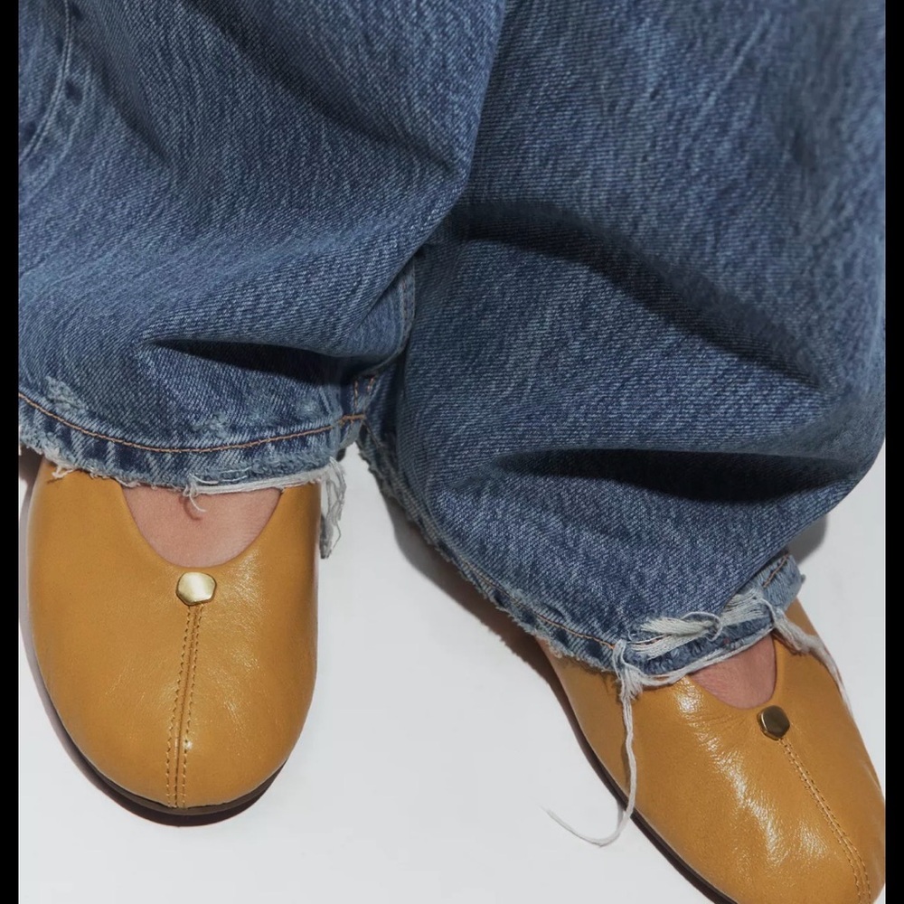 Zara Mustard Leather Ballet Flats with Gold Stud - Picture 2 of 8